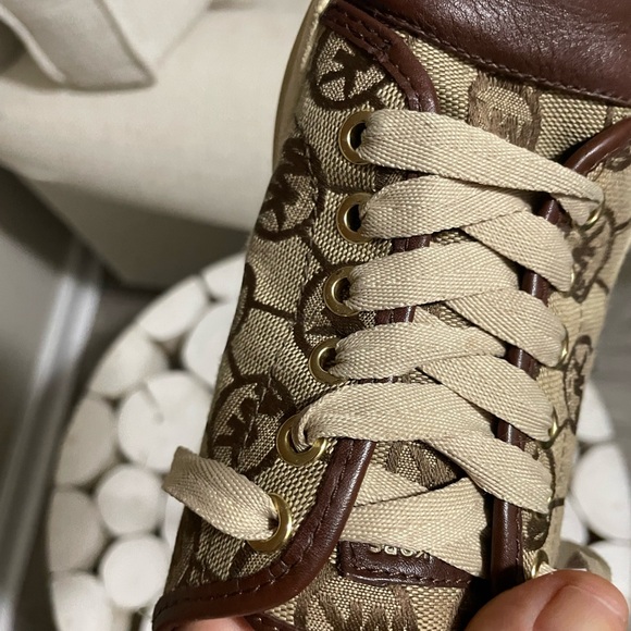 Michael Kors Signature Sneakers - Picture 5 of 9